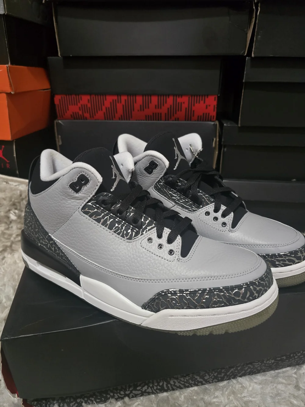 Jordan Retro 3 Shoes in Grey and Black with Elephant Print